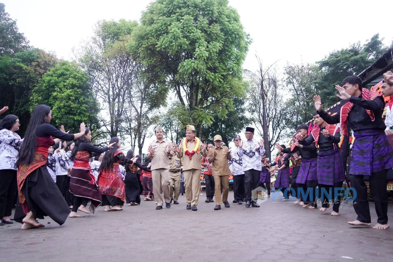 peringati hari guru nasional 2025 bupati karo tegaskan tidak ada "indonesia kuat" tanpa "guru hebat" 2 Img 20251125 Wa0023