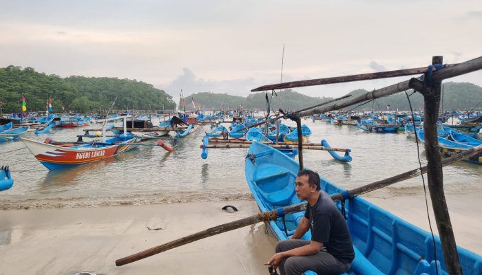 Nelayan Benur Di Pacitan Mengeluh Kelaparan, Desak Pemerintah Segera Terbitkan Payung Hukum Baru