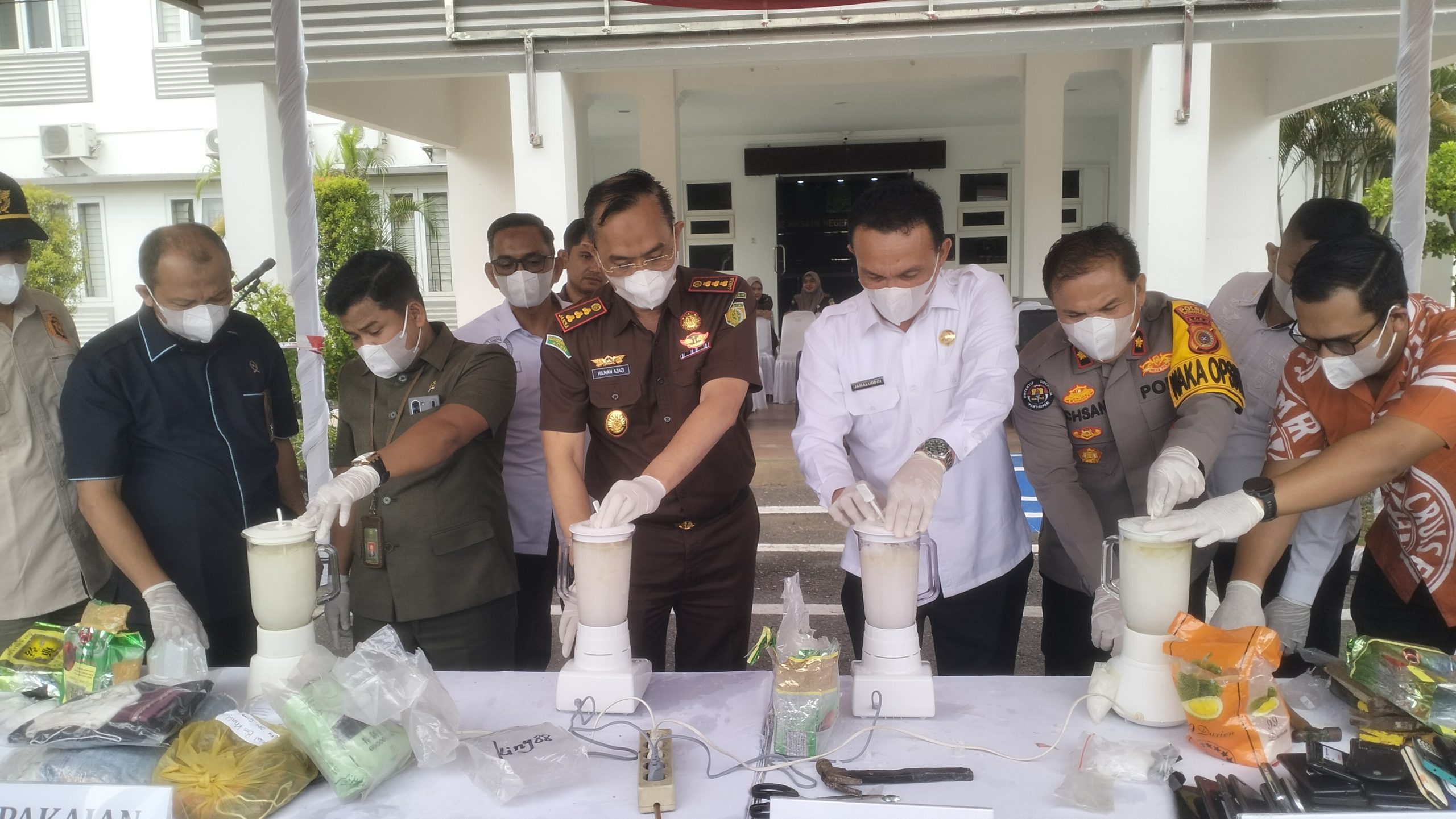 kejari aceh utara musnahkan barang bukti sejumlah perkara yang telah inkracht 2 Img20251119105453 Scaled