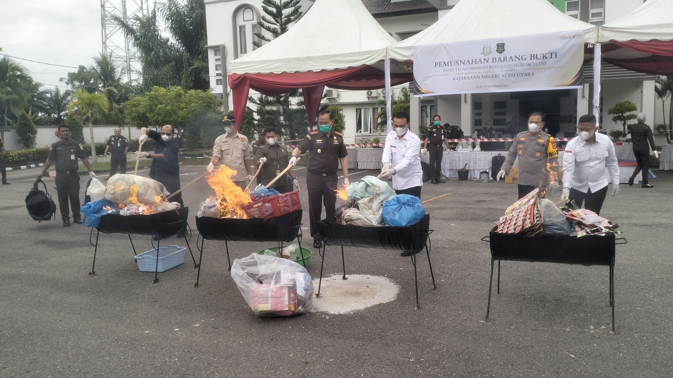 kejari aceh utara musnahkan barang bukti sejumlah perkara yang telah inkracht 3 Img20251119110233 Scaled