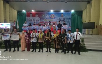 ribuan guru sekabupaten oku datang ke gedung kesenian menghadiri peringatan hari guru nasional (hgn)dan ultah pgri ke 80 tingkat kabupaten 2025 4 Img20251127103259 01