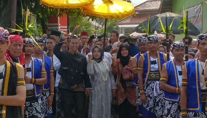 Arak -Arakan Ngunjung Buyut Ki Gede Citra Desa Purwawinangun