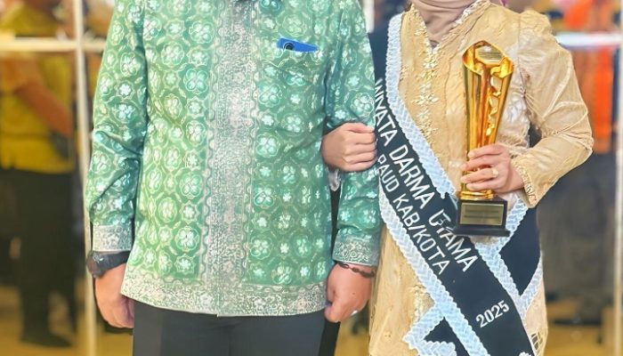 (Komitmen Membangun Generasi Cerdas, Bunda PAUD Tebo Raih Penghargaan Bergengsi)