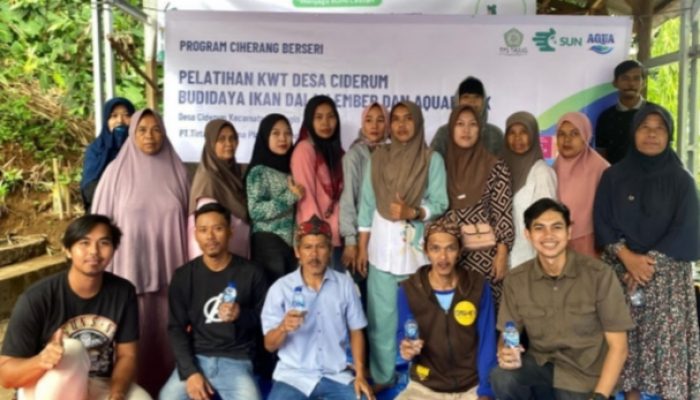 Kolaborasi AQUA Plant Ciherang dan TPS Tajug Perkuat Ketahanan Pangan Warga