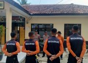 bersama tim sar gabungan, polres purwakarta lakukan pencarian korban tenggelam di waduk jatiluhur 20 Img 20251203 Wa0029