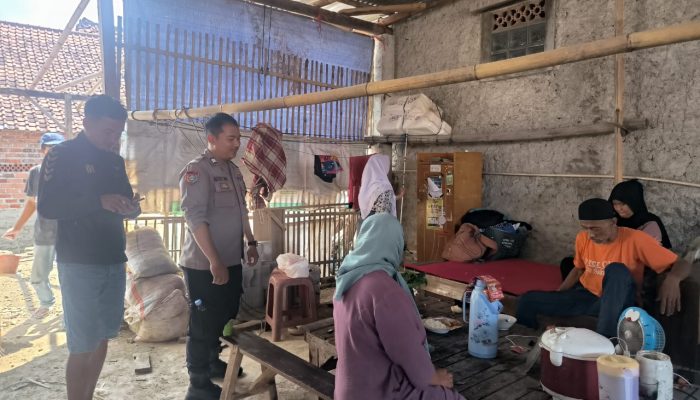 Gelar Jum’at Curhat, Polsek Plered Sampaikan Pesan Kamtibmas dan Bahaya Judi Online Ke Masyarakat