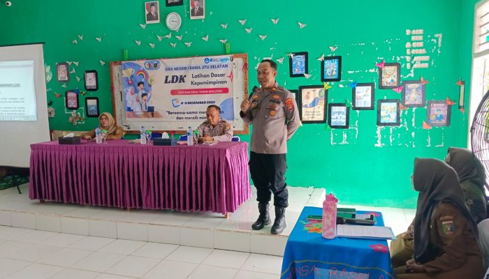 Polisi Masuk Sekolah! Kapolsek Rawa Jitu Selatan Bongkar Rahasia Kepemimpinan bagi Pelajar SMA 1 Rawa Jitu Selatan