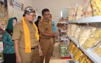 bupati imron optimistis desa belawa raih prestasi di ajang galeri pelangi jabar 9 Img 20251212 Wa0005