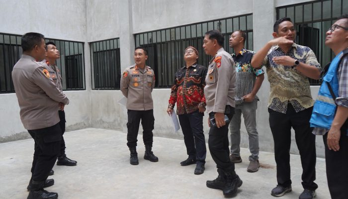 Wujud Peningkatan Pelayanan, Kapolres Purwakarta Cek Gedung Ruang Tahan Baru