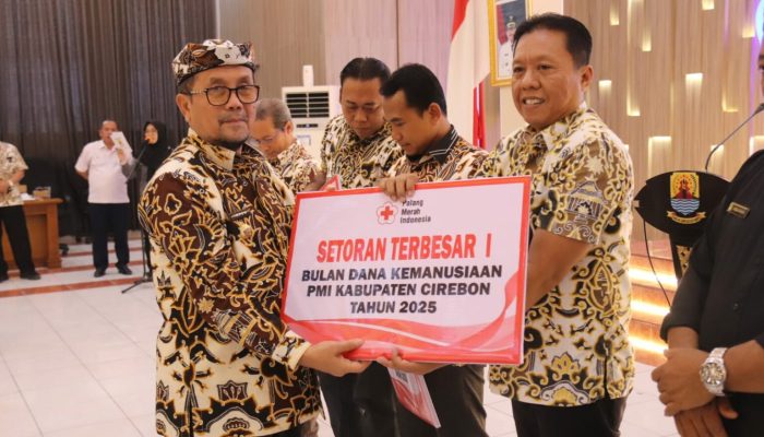 Bupati Imron Tekankan Transparansi Pengelolaan Bulan Dana PMI Kabupaten Cirebon 2025