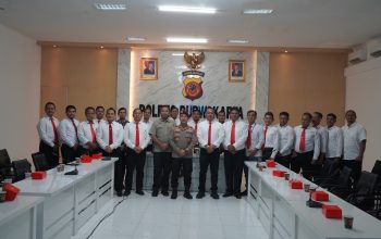 kapolres purwakarta ikuti zoom meeting dalam rangka hari jadi fungsi reserse polri ke-78 4 Img 20251212 Wa0072