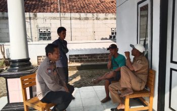 sampaikan hotline pelayanan polri 110, polsek plered lakukan silaturahmi kantibmas 7 Img 20251215 Wa0045