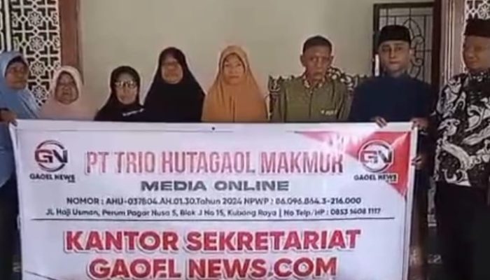 Salurkan Paket Sembako Kepada Kaum Dhuafa Dari Media Online Gaoelnews.com Di Hari Natal