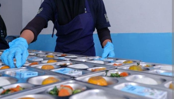 Anggaran Triliunan Dipertanyakan, Usulan Dana Mbg Langsung Ke Siswa Menguat Di Tengah Kritik Pemborosan