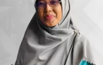 kepala sekolah sma negeri 3 tanjung jabung timu,ucapkan selamat hari guru nasional dan hut pgri ke 80 guru hebat indonesia kuat. 6 Img 20251204 102135Riyuy7Z