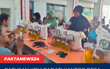ratusan kpm padati kantor desa ambil bantuan pangan 10 Konten Instagram Berita Terkini Merah Dan Biru 20251216 090053 0000