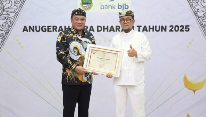 Empat Kali Berturut-turut, Kabupaten Cirebon Raih Anugerah Kabupaten Informatif