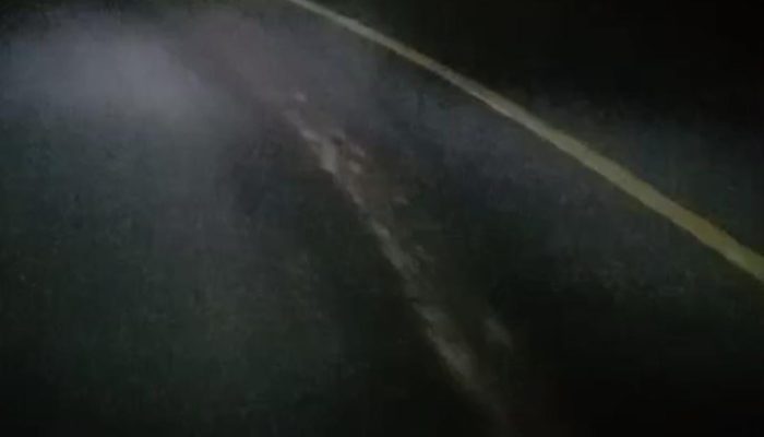 Warga Punung Benarkan Tumpahan Solar di Jalur Pacitan-Solo, Penyebab Masih Belum Diketahui