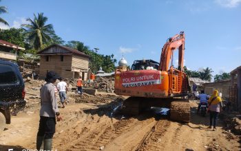 Ekskavator Polri Diintensifkan Untuk Percepatan Pemulihan Gampong Lubok Pusaka Aceh Utara