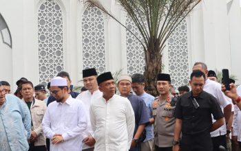 kapolres purwakarta dampingi kapolda jabar hadiri peringatan isra miraj 1447 h di darangdan 9 Img 20260117 Wa0179Frxuoos