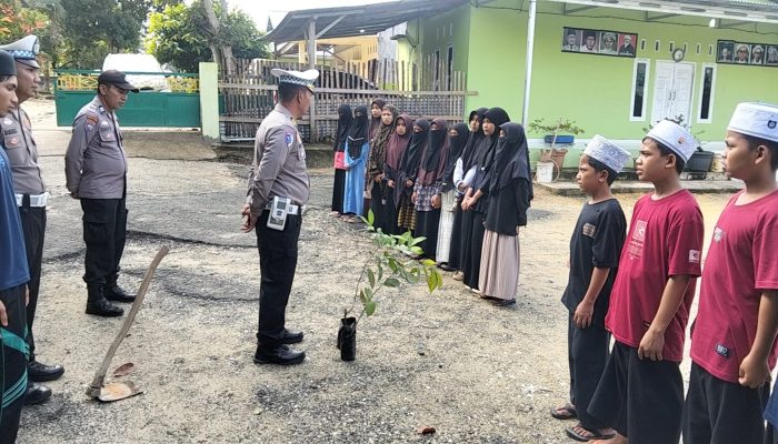 Polsek Kandis Gaungkan Edukasi Green Policing di Pesantren Zain Nurrullah