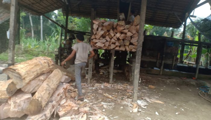 Polsek Baktiya Cek Pabrik Sagu Diduga Cemari Sungai
