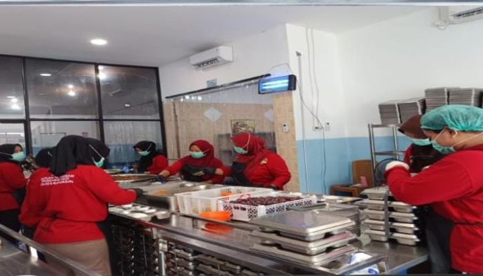 Tim Dokkes Polres Banyuasin Lakukan Uji Organoleptik Makanan untuk 3.063 Penerima Manfaat