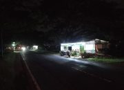 Malam Minggu di JLS Sirnoboyo Pacitan Sepi Usai Diguyur Hujan, Pedagang Keluhkan Penurunan Omzet