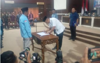 bupati tebo kukuhkan pengurus ppdi dan serahkan nipd, ketua ppdi tegaskan organisasi profesi dan dukung pembangunan 8 Screenshot 2026 01 22 14 18 27 69 40Deb401B9Ffe8E1Df2F1Cc5Ba480B12