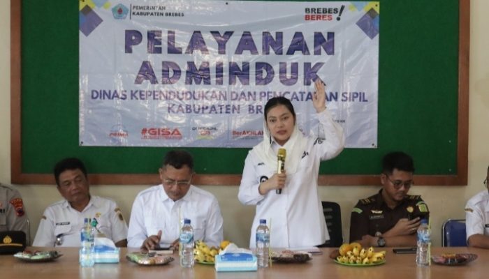 Sentuh Lansia Dan Disabilitas, Bupati Brebes Hadirkan Layanan Adminduk Dan Cek Kesehatan Gratis Di Desa