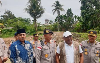 Kapolda Aceh Tinjau Lokasi Jembatan Putus di Bireuen