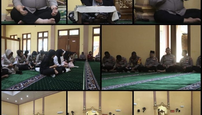 Pengajian Rutin Personel Polresta Serang Kota Laksanakan pengajian dalam rangka Pembinaan Rohani dan Penguatan Mental