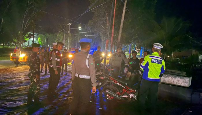 Patroli Gabungan Polri, TNI, dan Satpol PP Jaga Sitkamtibmas Selama Ramadhan, Polres Mukomuko Sampaikan Himbauan Jam Malam Anak dan Pelajar