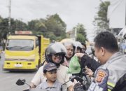 polri yang humanis, bm satlantas polres purwakarta bagikan takjil ke masyarakat 12 IMG 20260301 WA0009