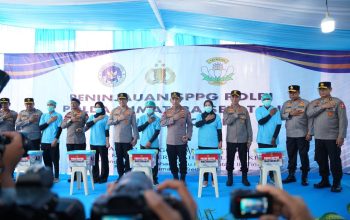 Kapolri Tinjau Layanan Gizi Polri di Palembang, Relawan Dapat Apresiasi