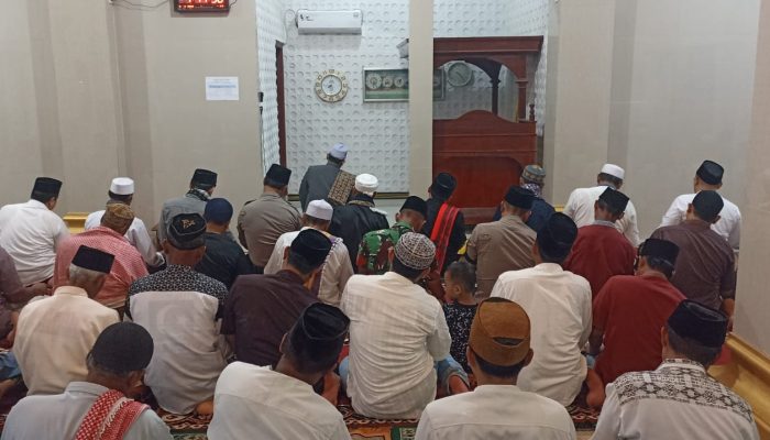 Tarawih Keliling P0lsek Plered Wujudkan Kedekatan Polri dan Masyarakat.