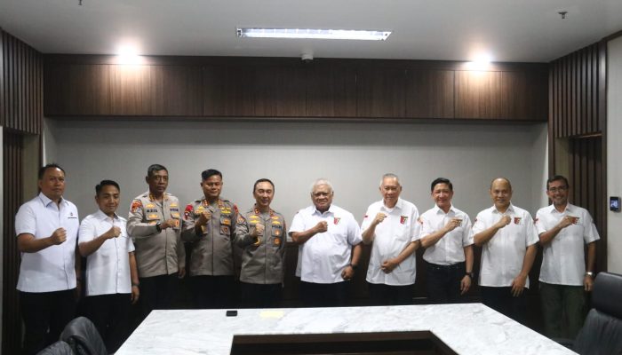 Kapolda Sumsel Soroti Maraknya Senjata Api Ilegal Saat Terima Perbakin