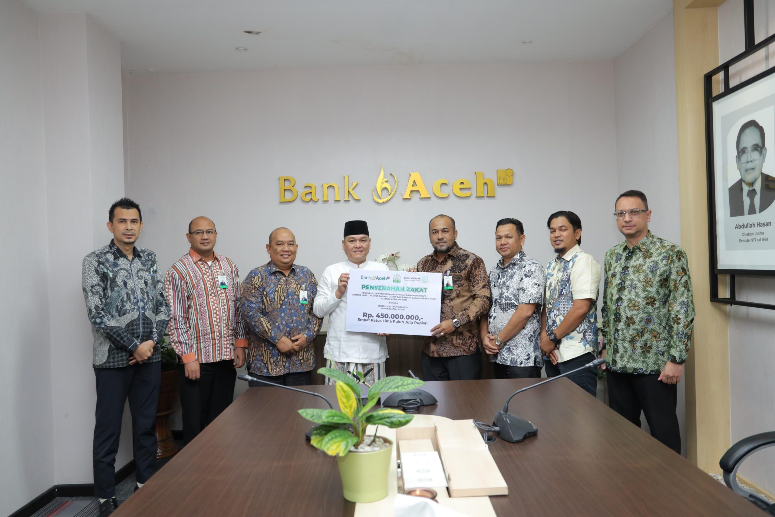 Bank Aceh Salurkan Zakat Karyawan Rp1,43 Miliar Melalui Baitul Mal 