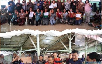 Bupati Karo Tinjau Jalan Rusak dan Drainase di Desa Cinta Rakyat