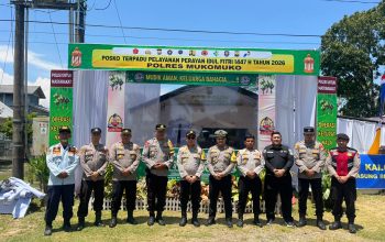kapolres mukomuko lakukan pengecekan pos pengamanan dan pos pelayanan operasi ketupat tahun 2026 7 IMG 20260315 WA0031
