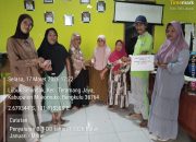 Jelang H-3 lebaran Pemerintah Desa Lubuk selandak Salurkan BLT DD