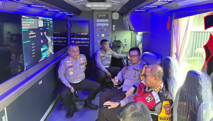 Polda Sumsel Turunkan Mobile Command Center ke Betung, Teknologi Drone Kendalikan Arus Mudik Jalintim