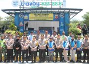 Pastikan Layanan dan Pengamanan Maksimal, Wakapolda Jabar Sidak Pos Mudik di Purwakarta. 