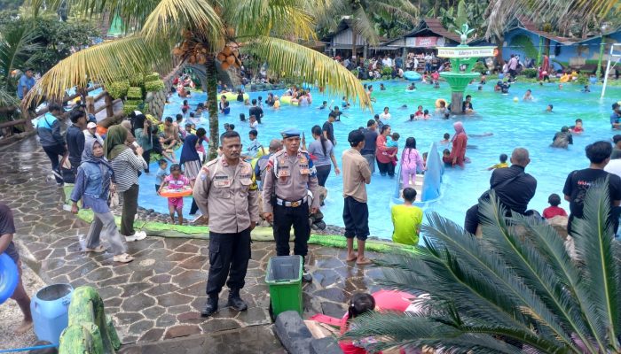 Libur Lebaran Membludak, Ribuan Wisatawan Serbu Wanayasa, Polisi Siaga Jaga Keamanan