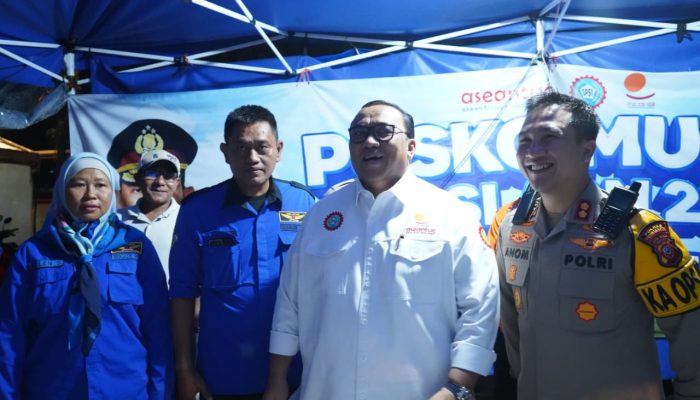 Sinergi Pelayanan Pekerja dan Kepolisian Diperkuat, Presiden KSPSI Tinjau Posko Mudik di Purwakarta. 