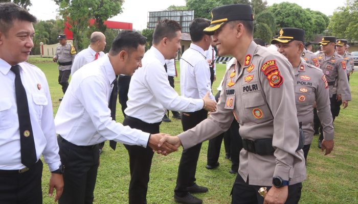 Suasana Kekeluargaan Warnai Apel Pagi dan Halal Bihalal Polres Banyuasin
