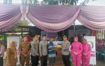 AKBP Bagus Suryo Wibowo Salurkan Bantuan Logistik dan Santunan bagi Korban Kebakaran