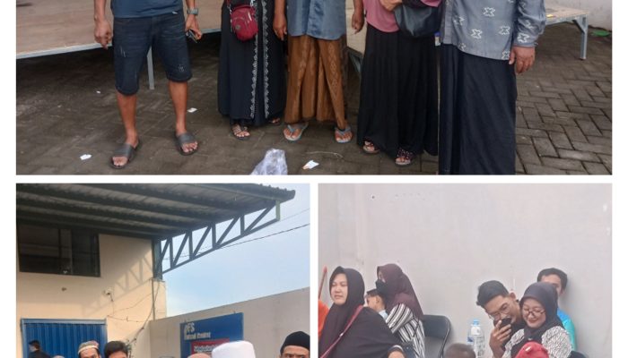 Keluarga besar toko mas pelangi dan futsal gelar acara shodaqoh pada masyarakat lingkungan.