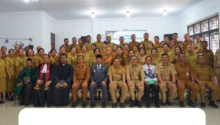 Bupati Karo Lantik Kepala Sekolah, Dorong Peningkatan Kualitas Pendidikan