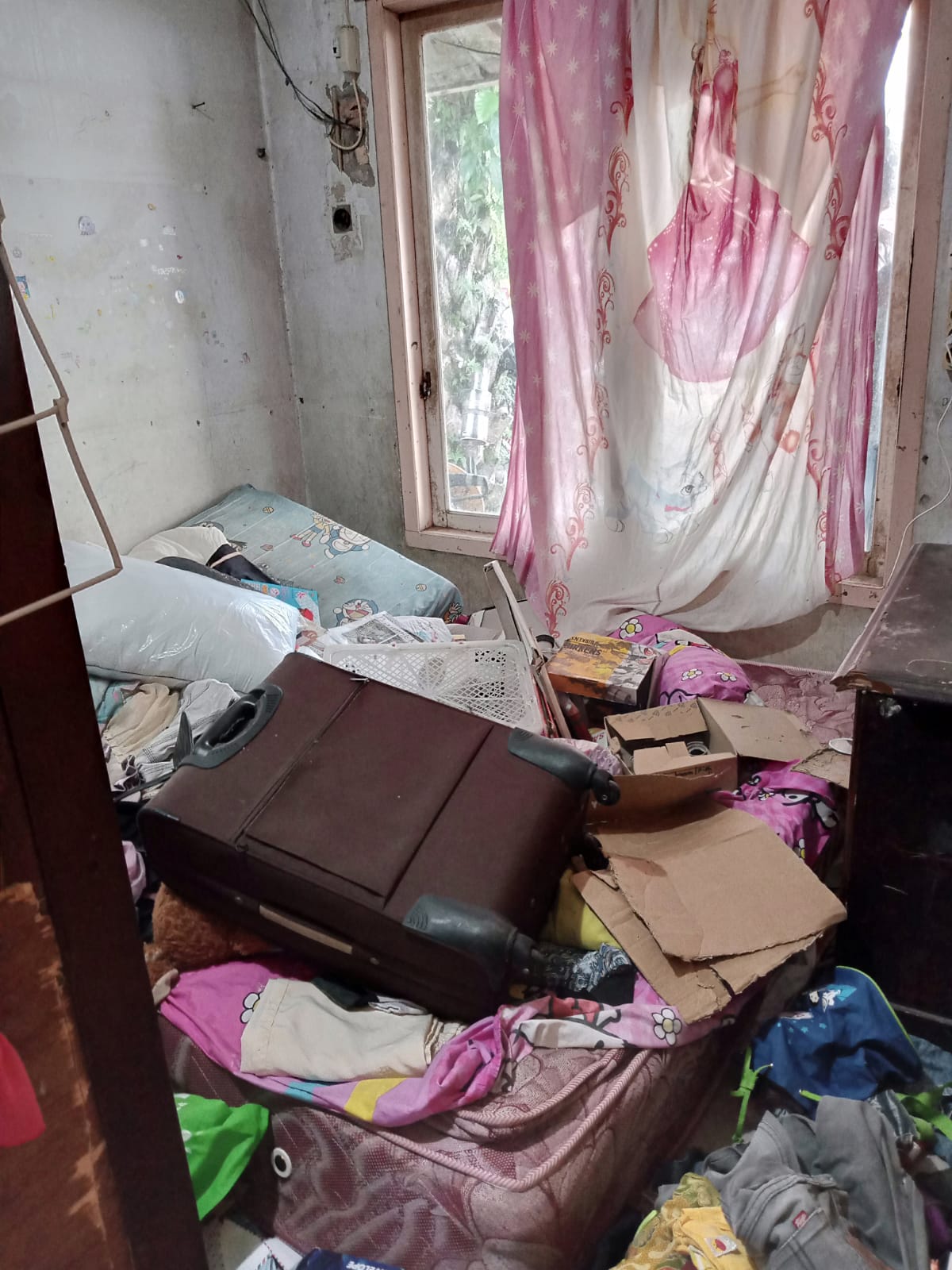 gudang burukan/barang bekas milik warga tanamas dibobol maling, diduga dilakukan dua pelaku 5 IMG 20260330 WA0134